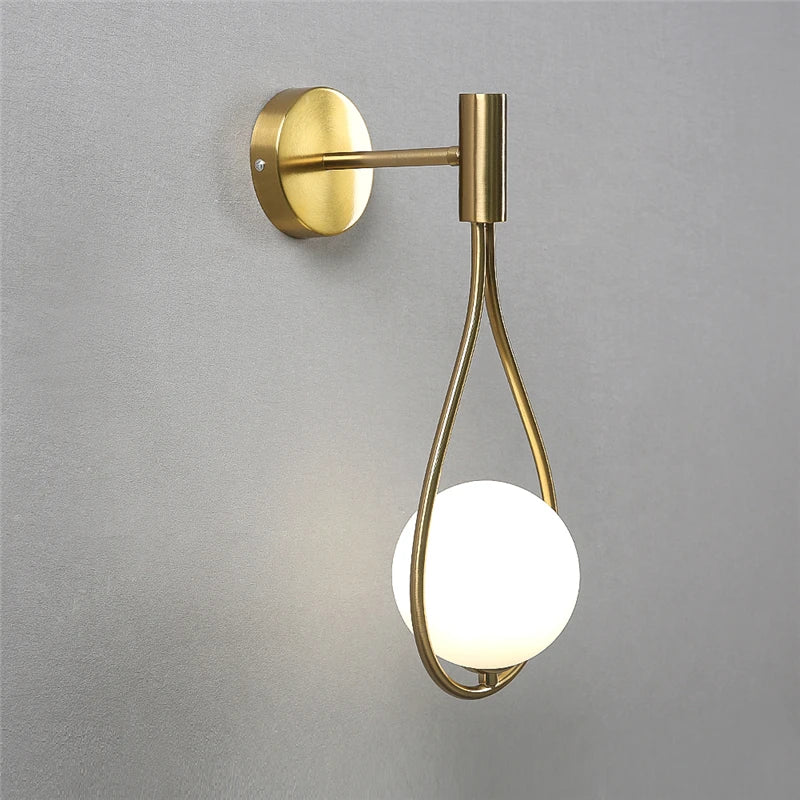 Lira Teardrop Wall Sconce – Nordic Gold Accent Light